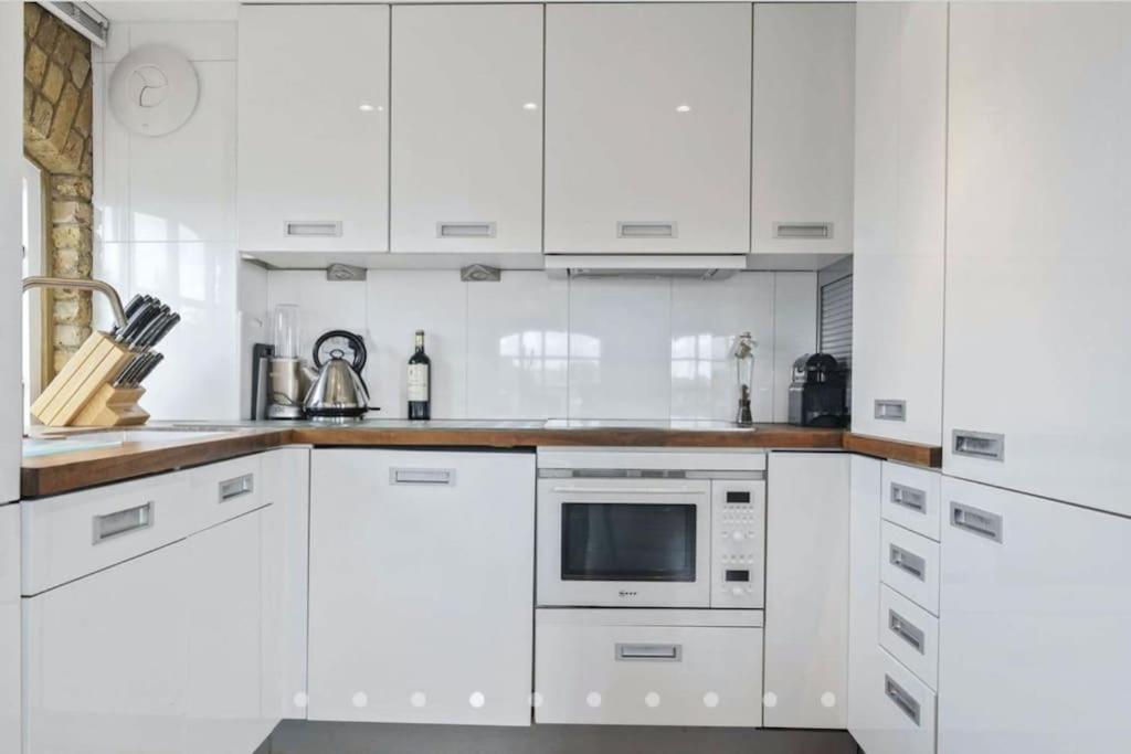 Luxury Artistic 2 Bedroom W/Balcony-Great Location Central Londra Exterior foto